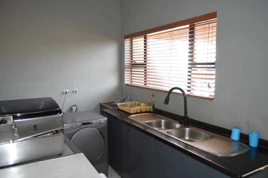 4 Bedroom Property for Sale in Wilkoppies North West